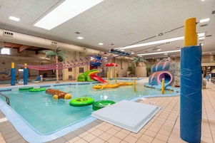 Piscina interna, piscina externa