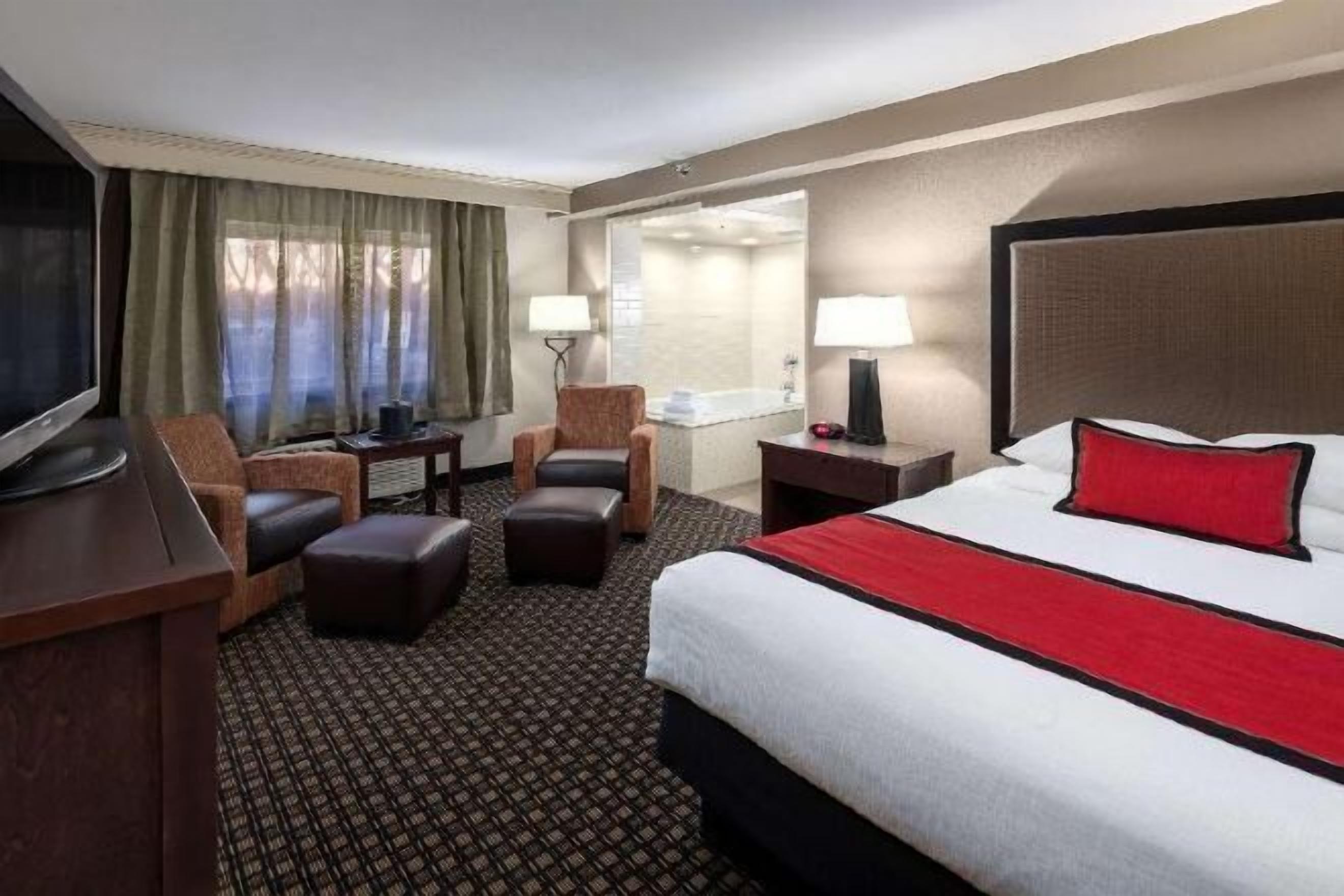 Individually decorated, individually furnished, desk, laptop workspace