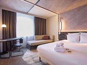 Premium bedding, minibar, in-room safe, desk