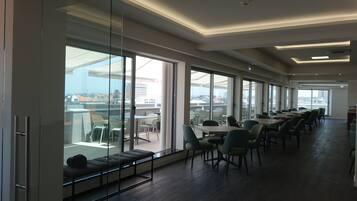 Daily buffet breakfast (EUR 8 per person)