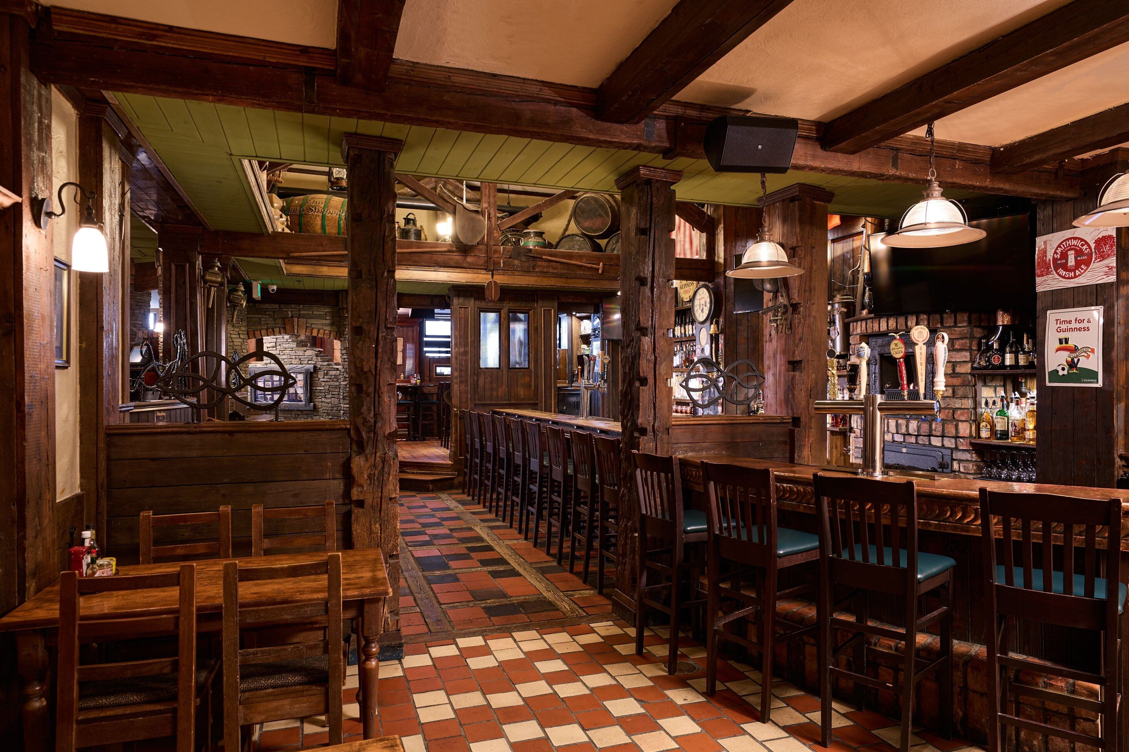 serves lunch and dinner