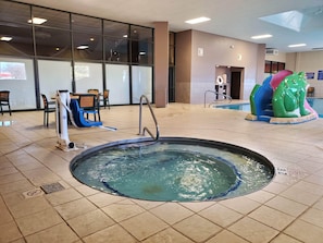 Indoor spa tub