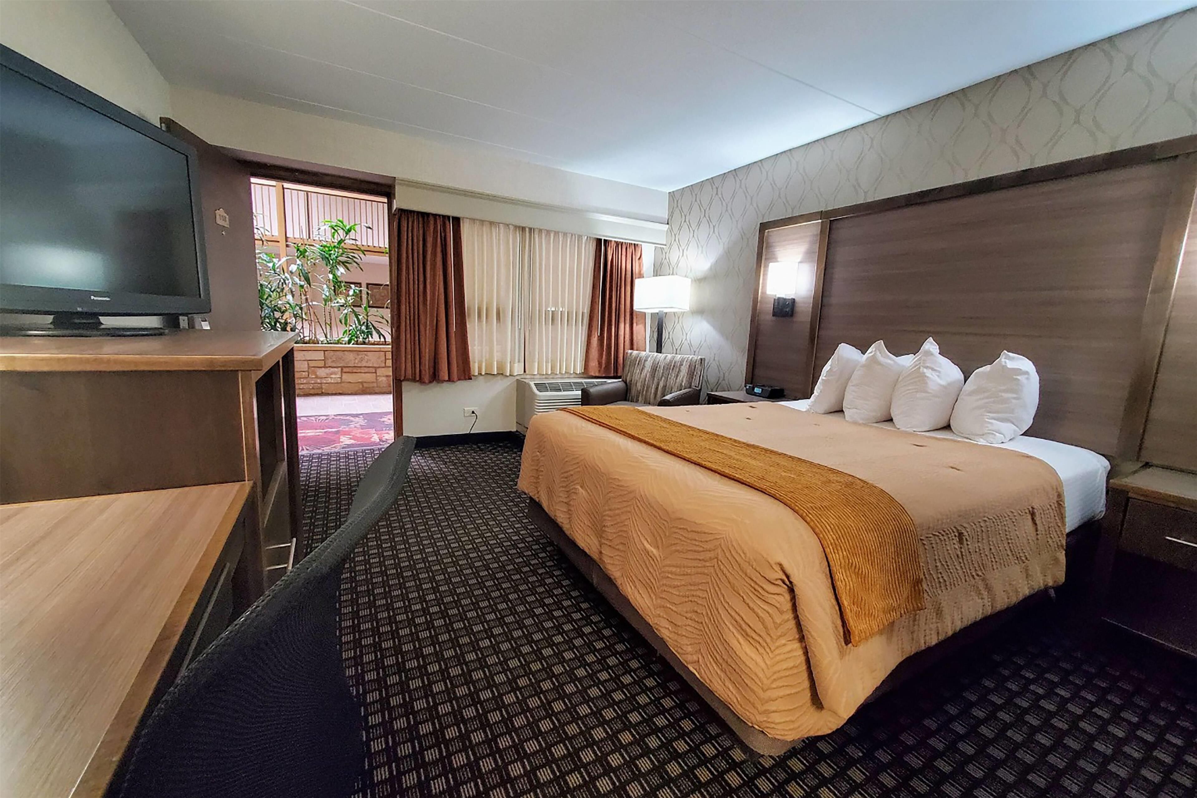 Zimmersafe, Bügeleisen/Bügelbrett, Zustellbetten, kostenloses WLAN