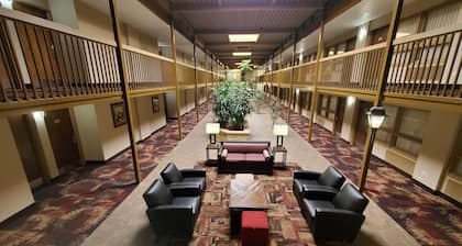 Ramkota Hotel - Watertown
