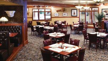 Se sirven desayunos, almuerzos y cenas