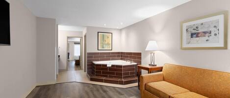 Suite, 1 Schlafzimmer, Nichtraucher | Whirlwanne