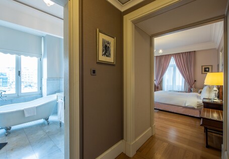 Pera Palace Hotel - Image 104