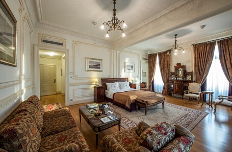 Pera Palace Hotel - Image 34