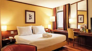 Hypo-allergenic bedding, Select Comfort beds, minibar, in-room safe