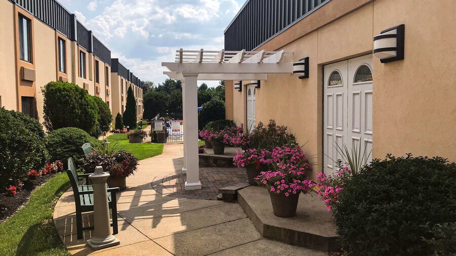 Clarion Hotel & Conference Center
