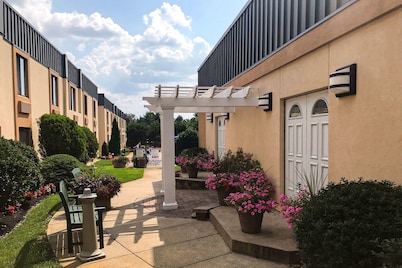 Clarion Hotel & Conference Center