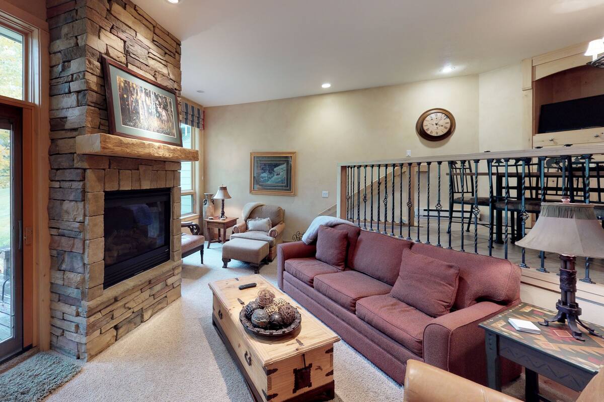 Condo, 3 Bedrooms (Gold)