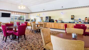 Free daily continental breakfast