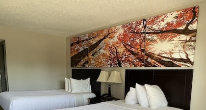 Days Inn by Wyndham Staunton