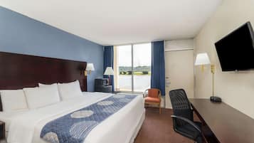 Desk, blackout curtains, iron/ironing board, free WiFi