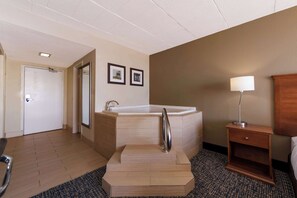 Premium bedding, iron/ironing board, free cribs/infant beds