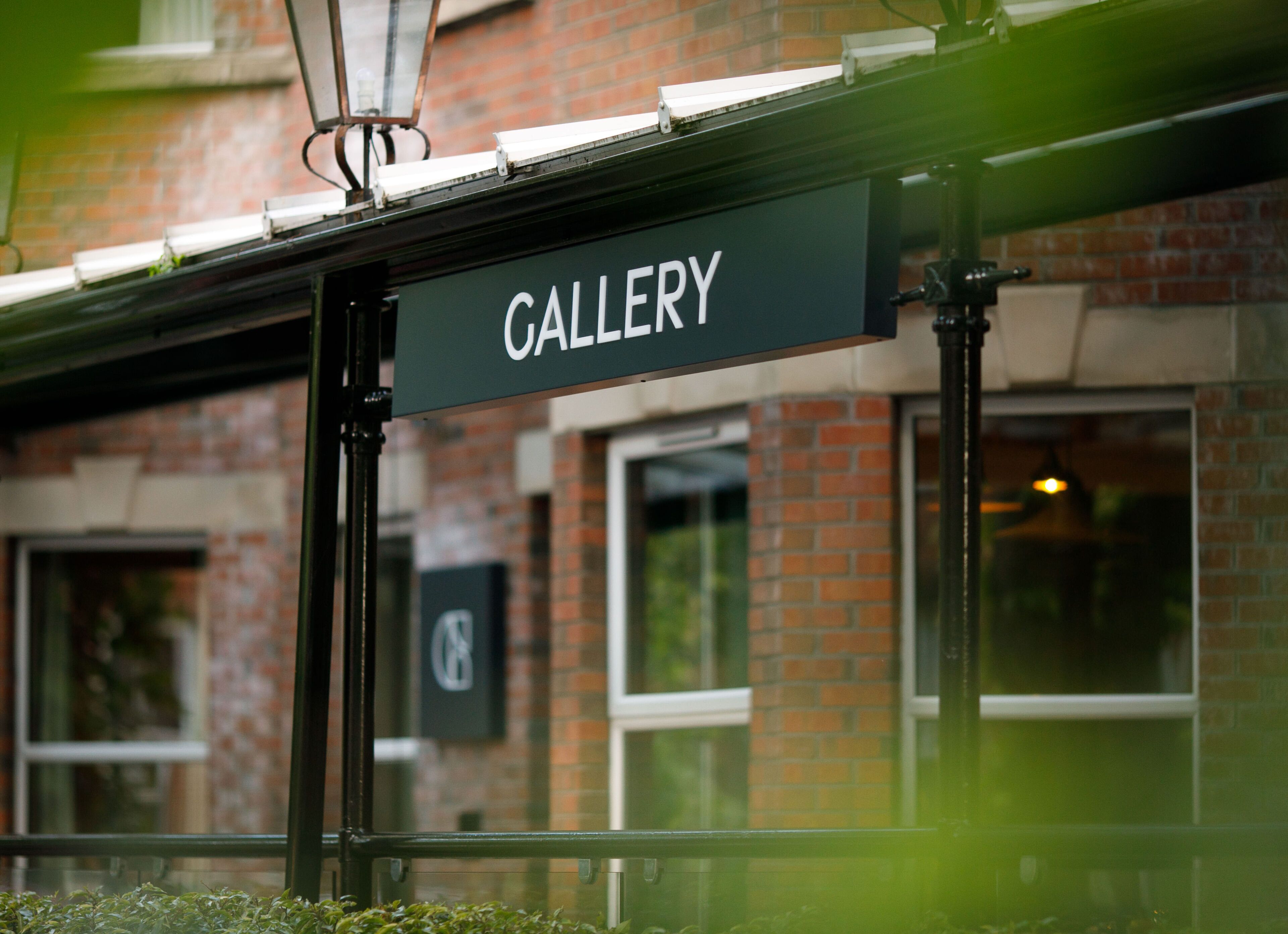 lunch and dinner served, regional cuisine