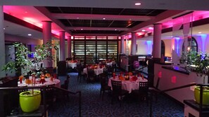 Dining - DoubleTree by Hilton Chatsworth (Chatsworth)