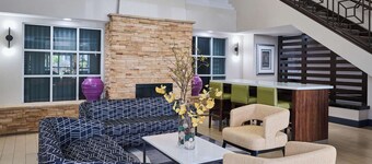 DoubleTree by Hilton Chatsworth