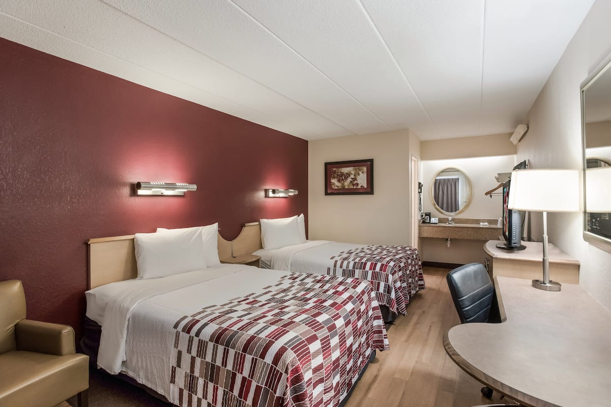 In-room safe, desk, laptop workspace, blackout drapes