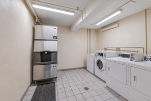 Ruang laundry