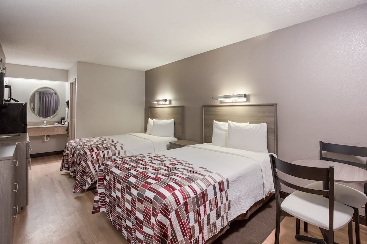 Deluxe Room, 2 Double Beds, Kitchen (Smoke Free) | In-room safe, desk, laptop workspace, blackout drapes