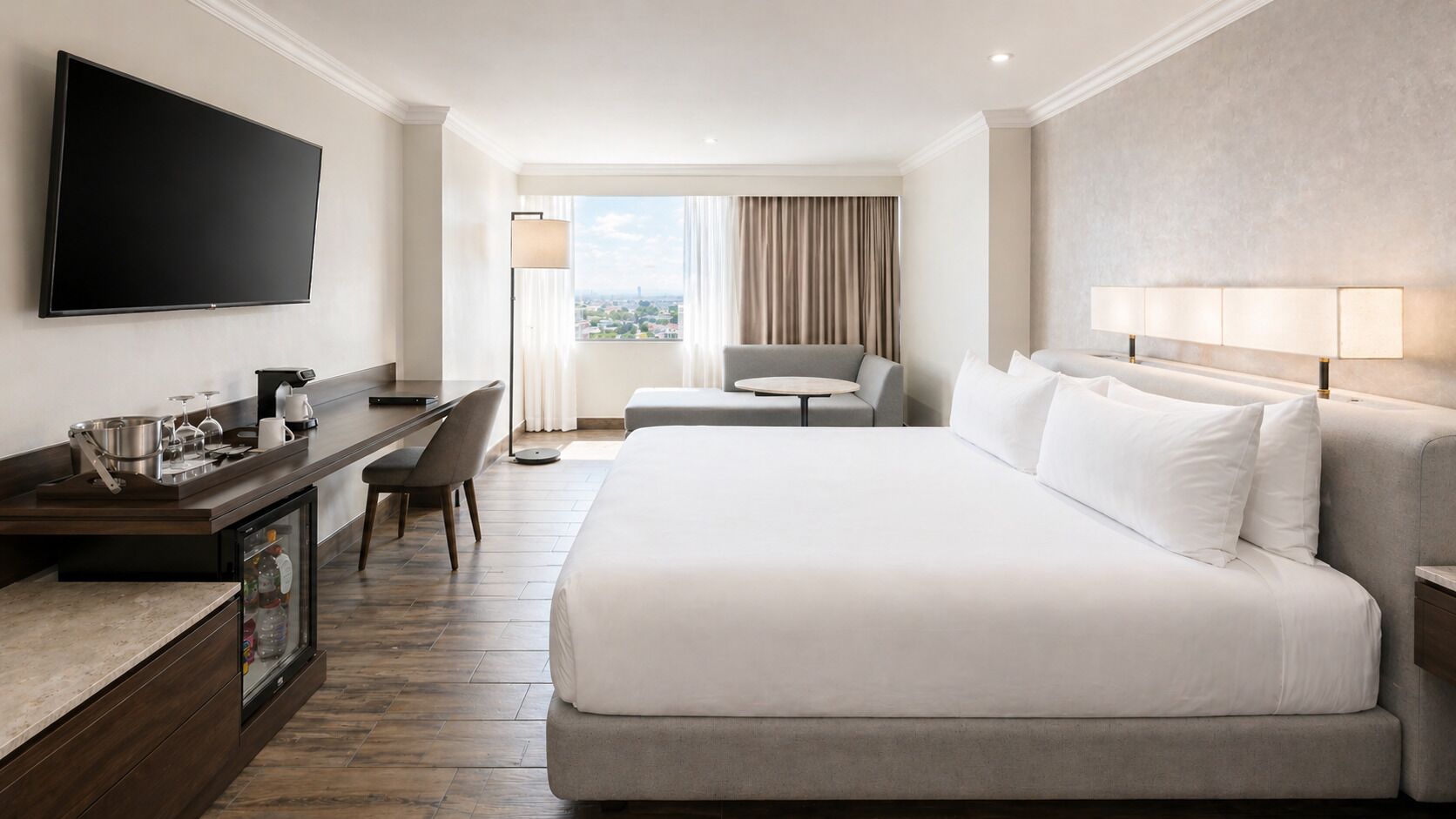 1 bedroom, minibar, in-room safe, individually furnished