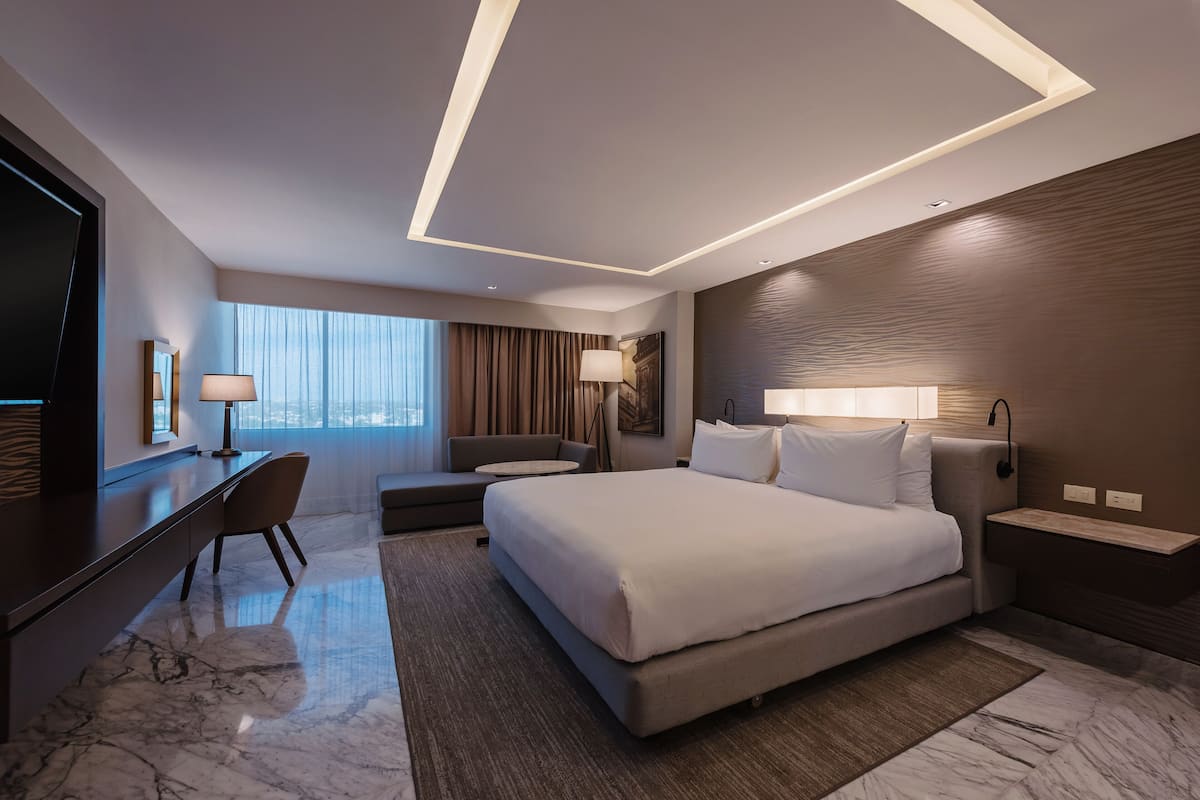1 bedroom, minibar, in-room safe, individually furnished