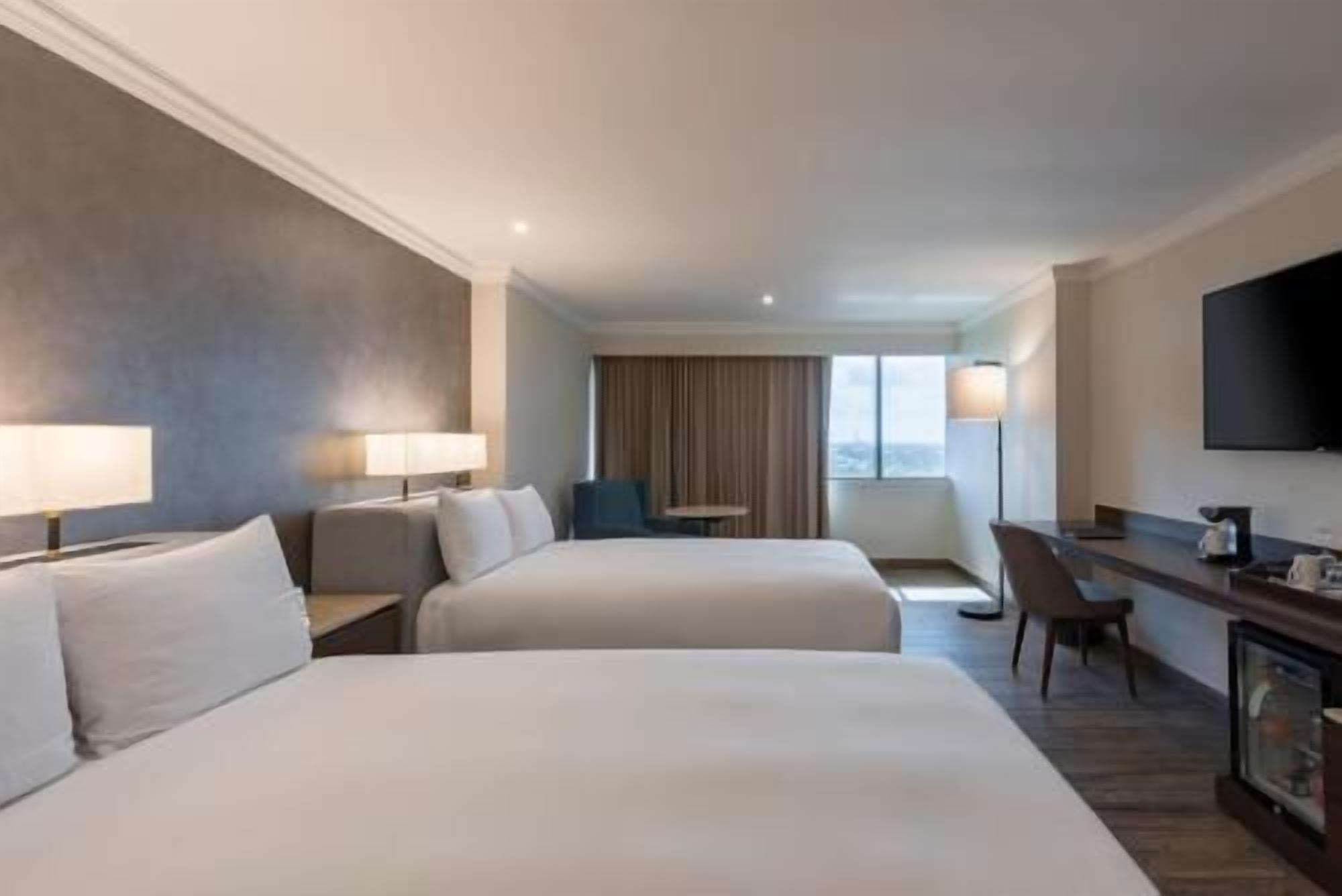 1 chambre, minibar, coffres-forts dans les chambres