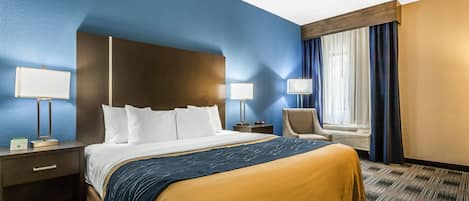 Room, 1 King Bed, Accessible, Non Smoking | Desk, blackout drapes, soundproofing, iron/ironing board