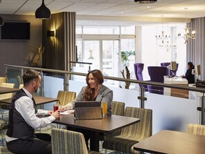 Breakfast, lunch and dinner served - Novotel Coventry M6/J3 (Coventry)