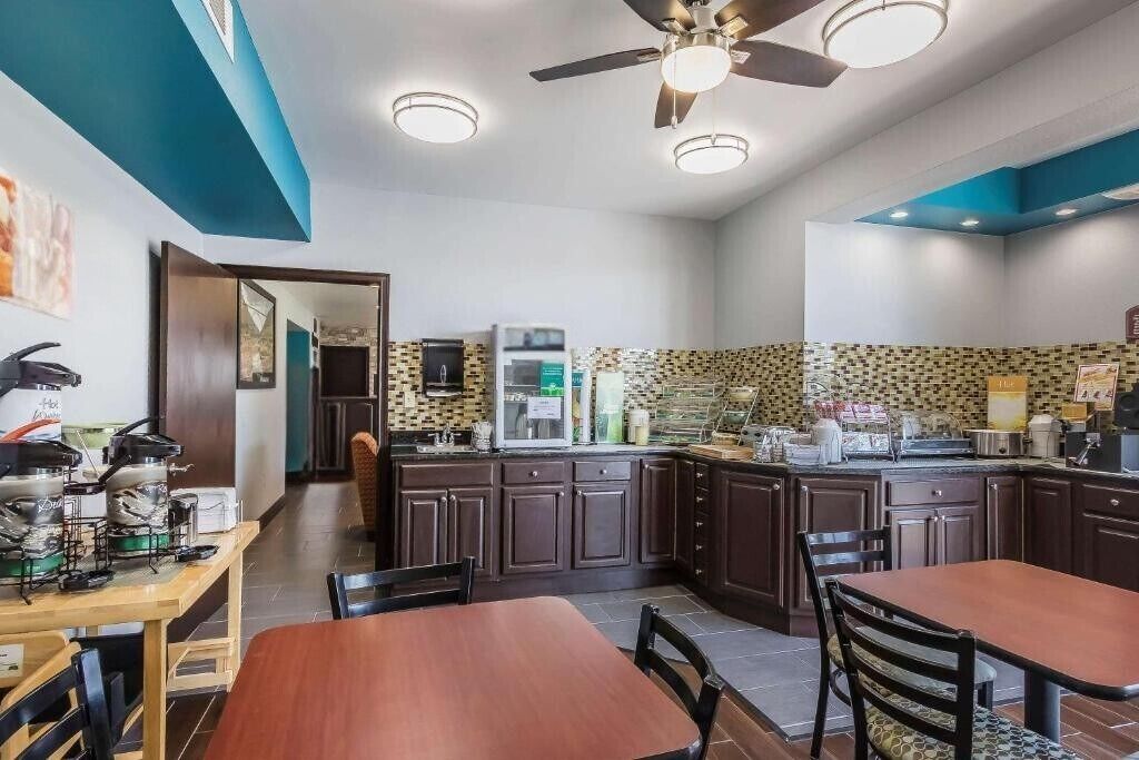 Petit déjeuner buffet compris tous les jours