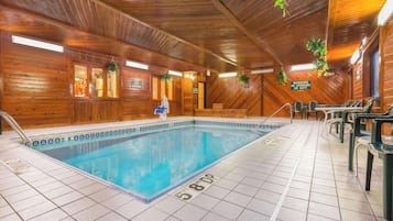 Una piscina techada