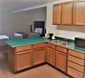 Standard Room, 2 Queen Beds, Non Smoking | Desk, iron/ironing board, rollaway beds, free WiFi - Rodeway Inn & Suites (Blanding)