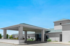 Exterior - Rodeway Inn & Suites (Blanding)