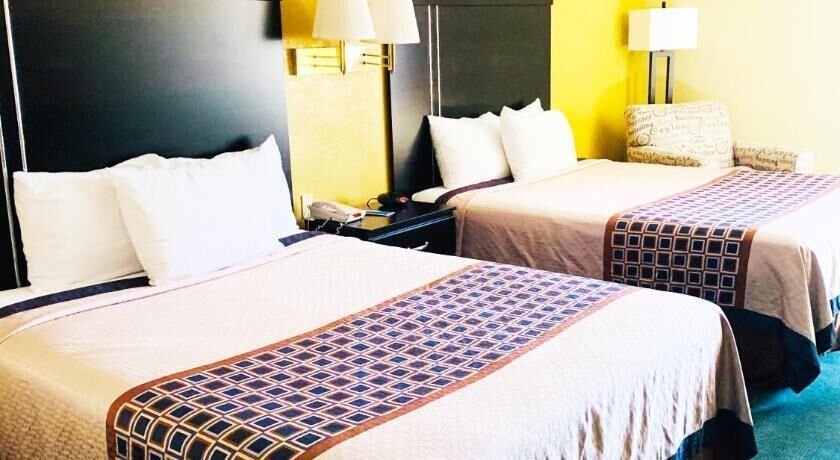 Desk, iron/ironing board, rollaway beds, free WiFi