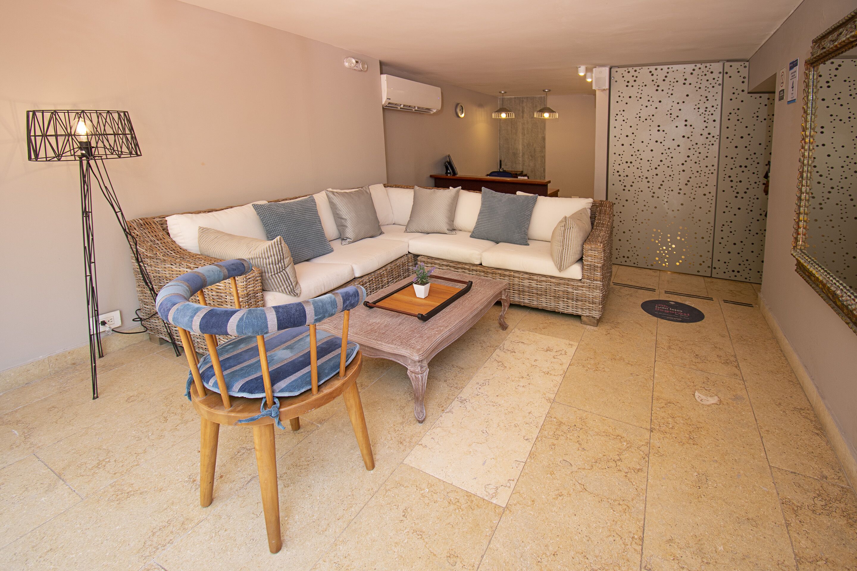 sauna, hot tub, steam room, turkish bath/hammam, aromatherapy