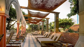 3 outdoor pools, open 8 AM to 8:00 PM, free cabanas, pool umbrellas