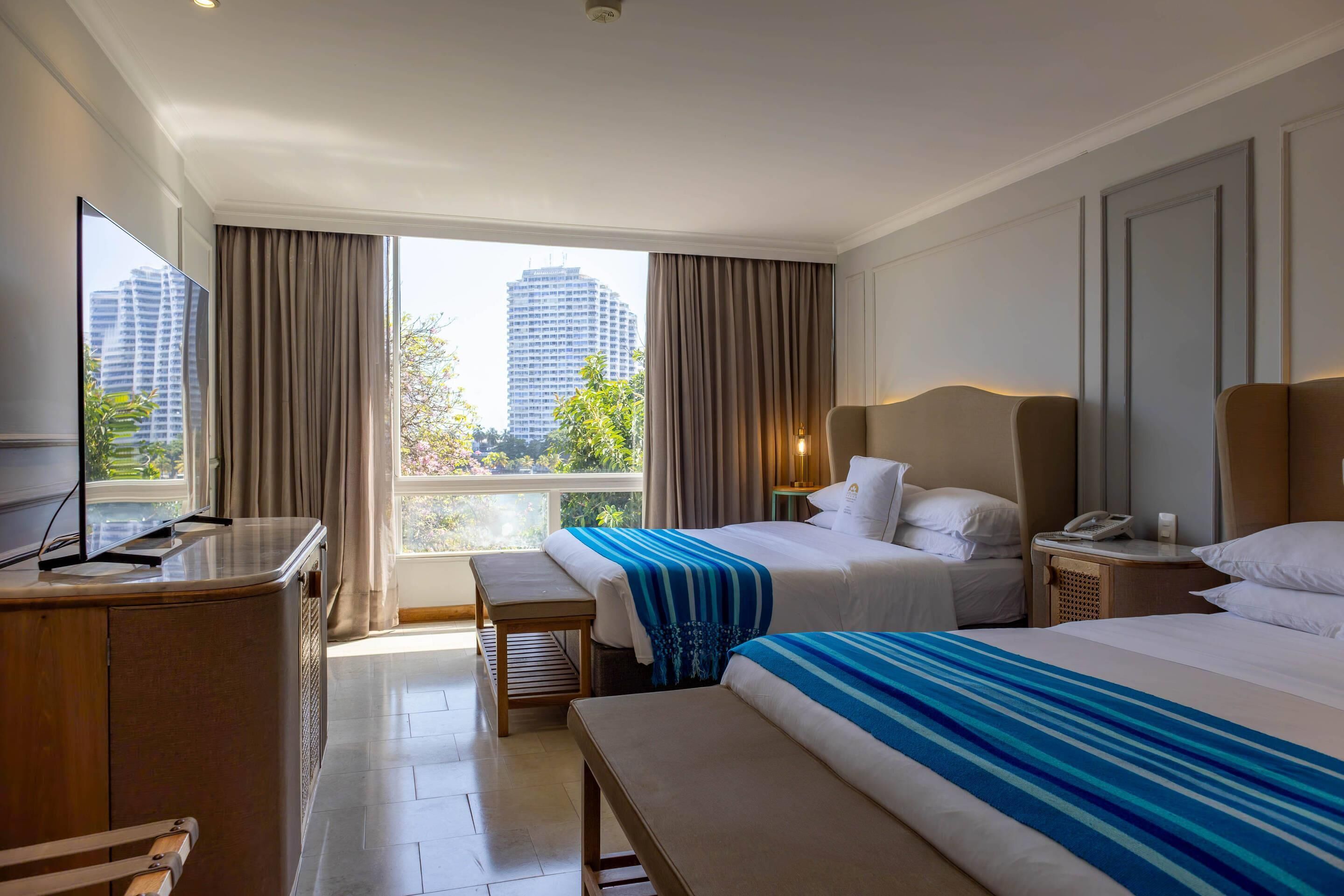 Premium-Zimmer, 2 Queen-Betten, Nichtraucher (City or Garden View) | Bettwäsche aus ägyptischer Baumwolle, hochwertige Bettwaren