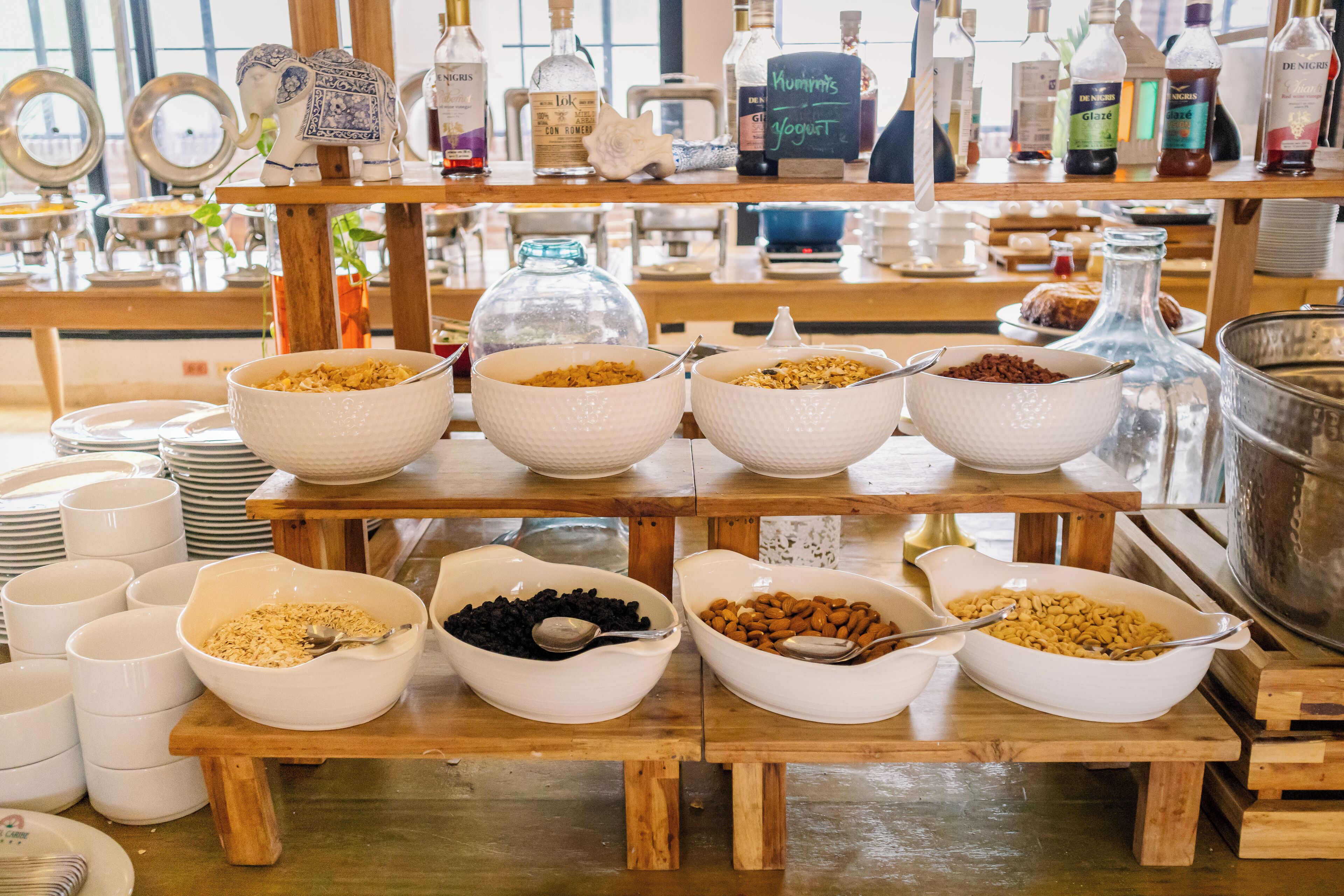 free daily full breakfast