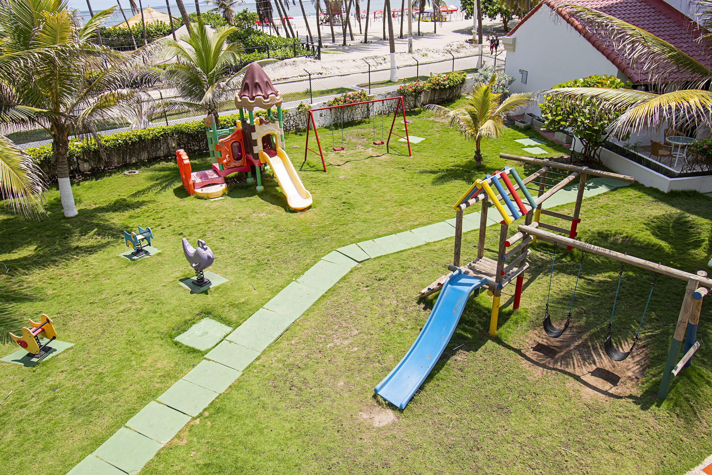children’s play area – outdoor