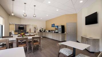 Petit déjeuner continental compris tous les jours