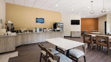 Café da manhã continental grátis todos os dias
