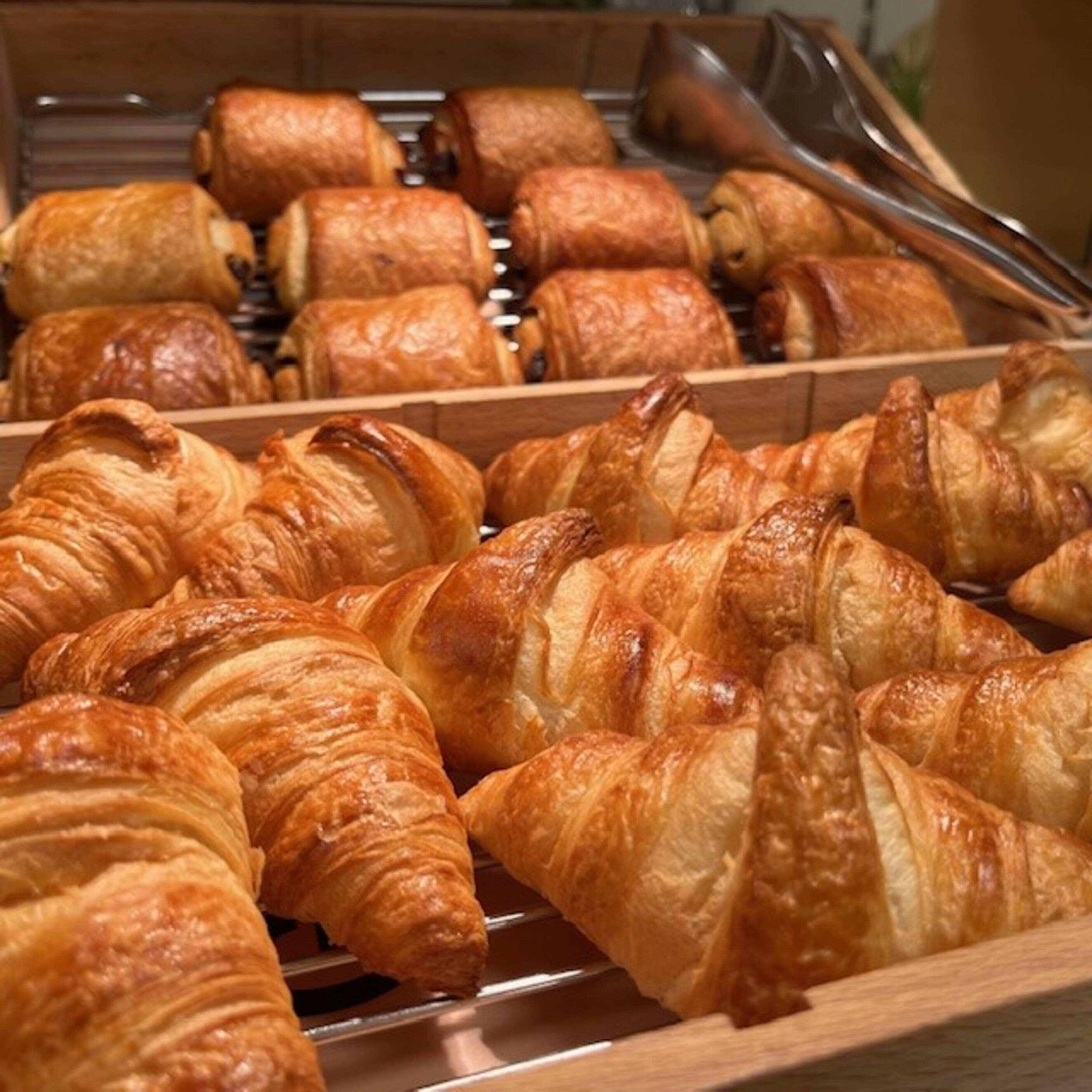 daily buffet breakfast (eur 11.9 per person)