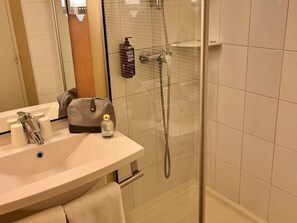 Standard Room, 1 Double Bed