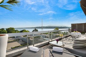 Executive Suite, Lake View | Terrace/patio