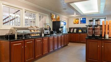 Gratis frukostbuffé varje dag