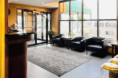 Quality Inn St. Paul-Minneapolis-Midway