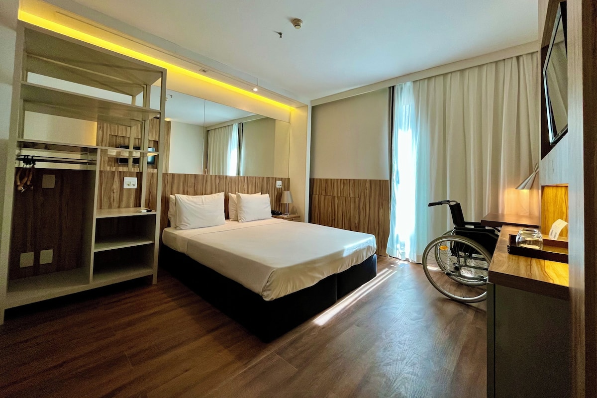 Queen Disable Standard