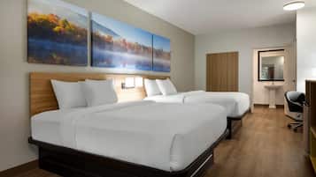 Couette en duvet d'oie, surmatelas, bureau, fer et planche Ă repasser